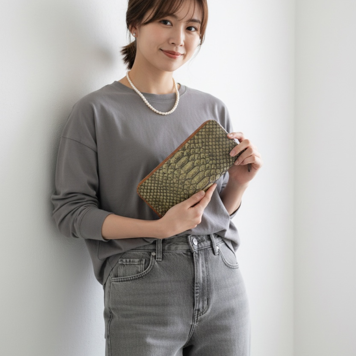 【カトレア本店Selection】VIA DOAN(ヴィアドアン) Antique python アンティークパイソン ラウンドファスナー長財布478画像5